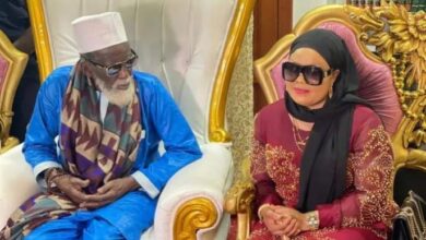 Photo of Repented Nana Agradaa Visits Chief Imam For Blessings – Photos