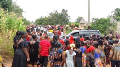 Photo of Akatsi South: Tears flow as residents bid farewell to Pastor and Wife who were allegedly murdered at Ayitikope