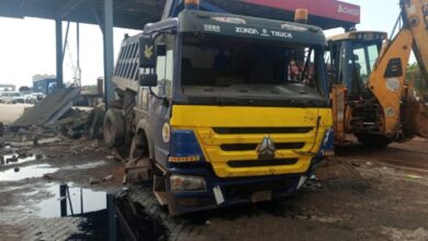 Photo of Two injured after truck crashes into toll booth at Tema