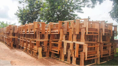 Photo of Ho Assembly, partners provide furniture to Avee basic school