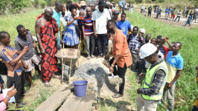 Photo of Dr. Kojo Jones to construct bridges to connect cut off Lawoshime community to Keta