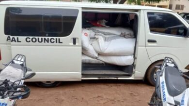 Photo of Driver of Anlo Traditional Council in police grip for attempted smuggling of cocoa beans to Togo