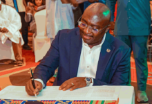 Photo of Bawumia Pledges Peace Ahead Of December ElectionsMahama Fights Peace Pact